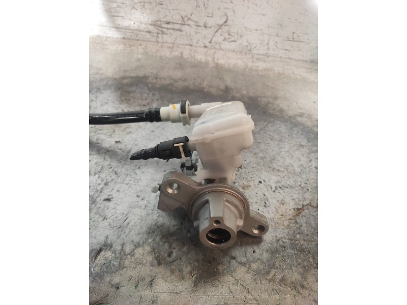 Recambio de bomba freno para ford tourneo courier (c4a) ambiente referencia OEM IAM Y24653  