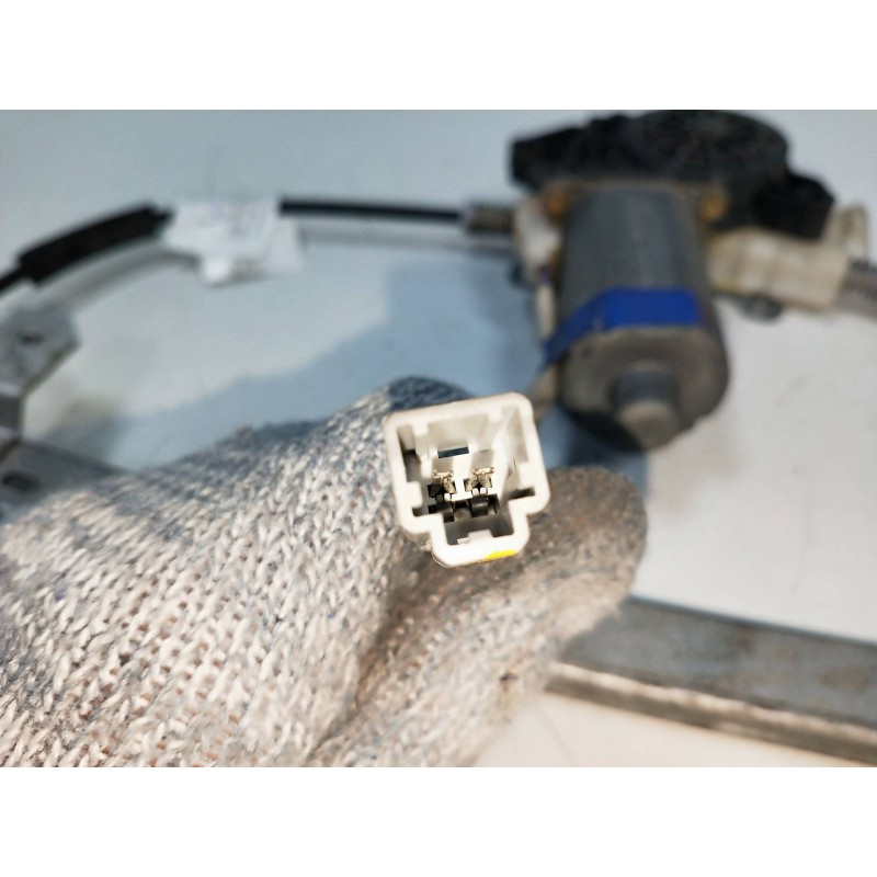 Recambio de elevalunas delantero derecho para honda accord berlina (cg7-9/ch1-7) 2.0 td referencia OEM IAM 104495XXX  4P