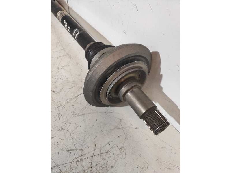 Recambio de transmision trasera izquierda para mercedes clase c (w205) lim. c 220 cdi bluetec (205.004) referencia OEM IAM A2053