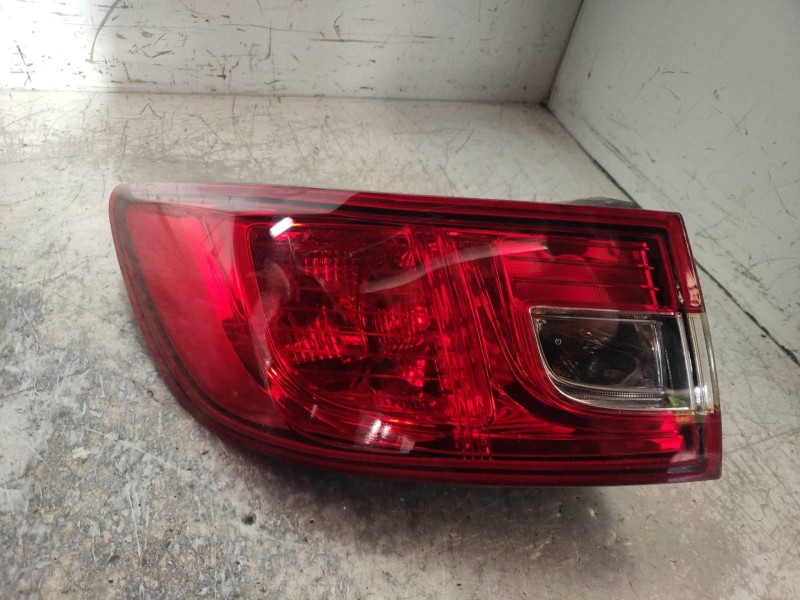 Recambio de piloto trasero izquierdo para renault clio iv limited referencia OEM IAM 265553021R  