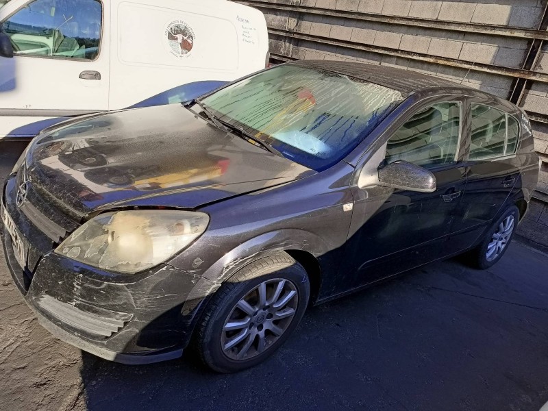 opel astra h berlina del año 2005