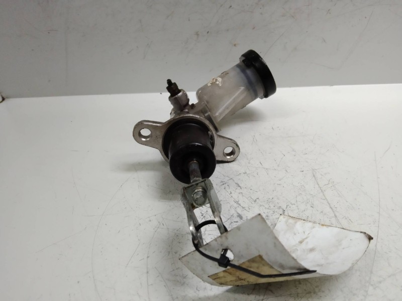 Recambio de bomba embrague para nissan terrano/terrano.ii (r20) 2.7 turbodiesel referencia OEM IAM    Recambio de bomba embrague para nissan terrano/terrano.ii (r20) 2.7 turbodiesel referencia OEM IAM