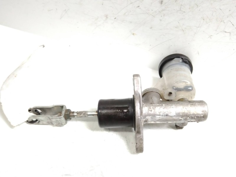 Recambio de bomba embrague para nissan terrano/terrano.ii (r20) 2.7 turbodiesel referencia OEM IAM    Recambio de bomba embrague para nissan terrano/terrano.ii (r20) 2.7 turbodiesel referencia OEM IAM