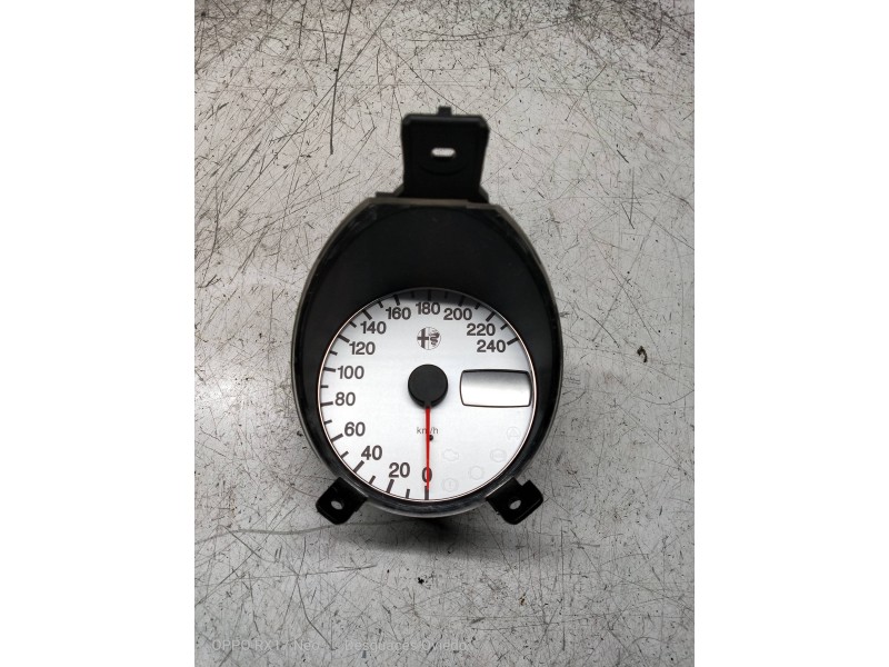 Recambio de cuadro cuentakm para alfa romeo 156 1.9 jtd 16v distinctive referencia OEM IAM 156049818 503310012500 