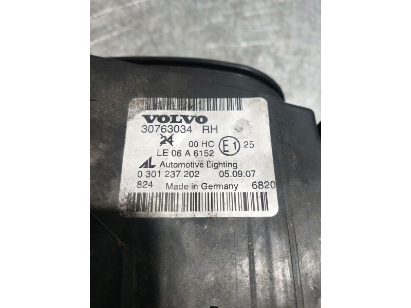 Recambio de faro derecho para volvo v50 familiar 2.4 kinetic referencia OEM IAM 30763034RH 0301237202 