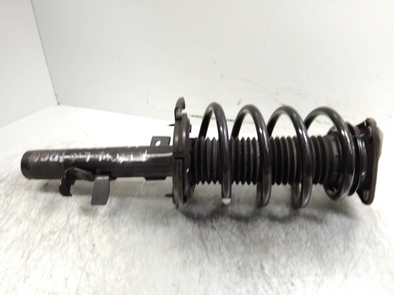 Recambio de amortiguador delantero derecho para ford focus lim. st referencia OEM IAM BV6118045SEB  