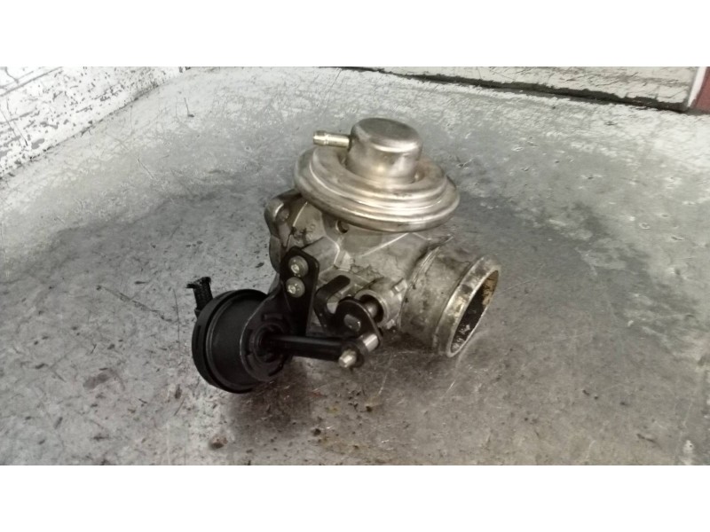 Recambio de valvula egr para seat toledo (1m2) signum referencia OEM IAM 038129637B  