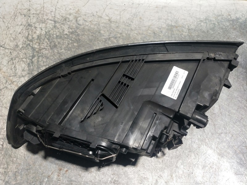 Recambio de faro derecho para volvo v50 familiar 2.4 kinetic referencia OEM IAM 30763034RH 0301237202 