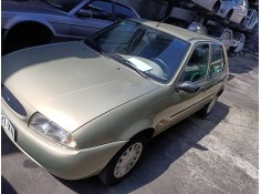 ford fiesta berlina del año 1999