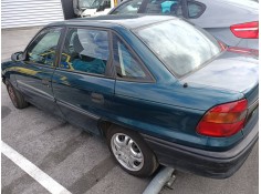 opel astra f berlina del año 1997 2