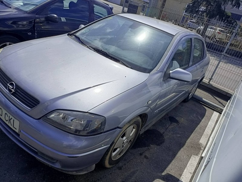 opel astra g berlina del año 2003