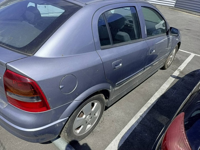 opel astra g berlina del año 2003