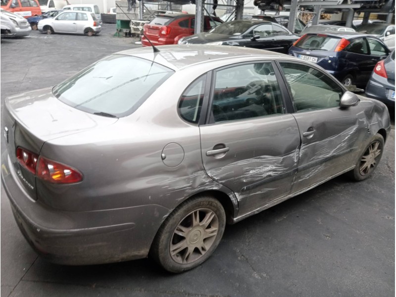 seat cordoba berlina (6l2) del año 2003