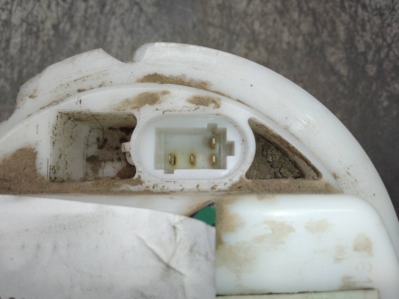 Recambio de bomba combustible para dacia logan ambiance referencia OEM IAM 8200307403A 0974690990003 