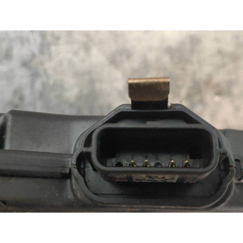 Recambio de motor cierre centralizado delantero izquierdo para renault clio iv limited referencia OEM IAM 805033000R 5P 