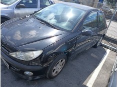 peugeot 206 berlina del año 2001