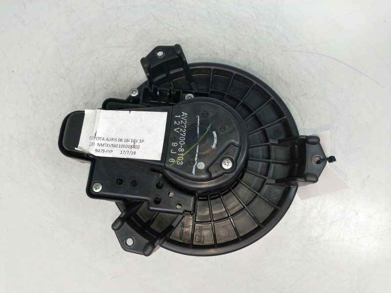 Recambio de motor calefaccion para toyota auris 1.6 16v cat referencia OEM IAM AV2727008103  