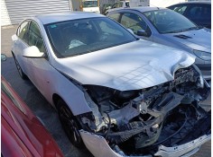 opel insignia berlina del año 2013