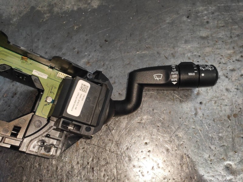 Recambio de mando limpia para land rover freelander (lr2) td4 e referencia OEM IAM 7G9N3F973GB  