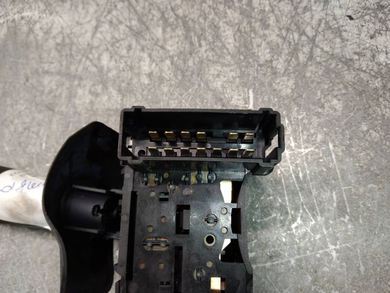 Recambio de mando limpia para dacia logan ambiance referencia OEM IAM 8200213173 345920013AM 