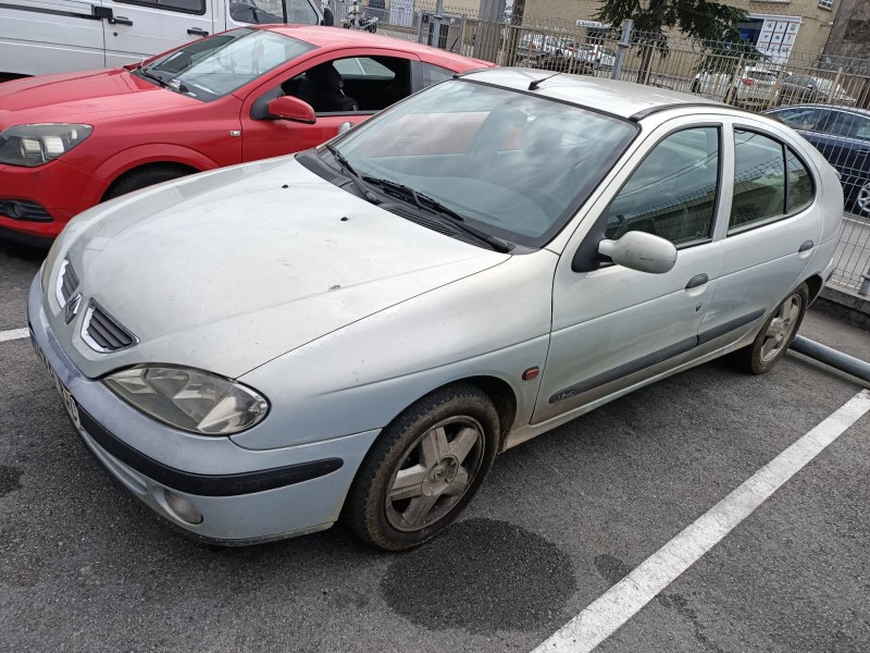 renault megane i fase 2 berlina (ba0) del año 2001