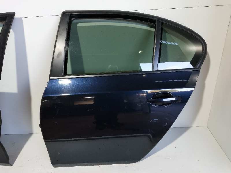 Recambio de puerta trasera izquierda para bmw serie 5 berlina (e60) 525d referencia OEM IAM 41527202341  
