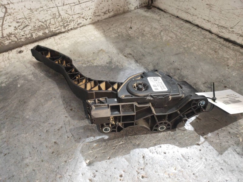 Recambio de potenciometro pedal para land rover freelander (lr2) td4 e referencia OEM IAM 6PV01083424 7G9N9F836EB 