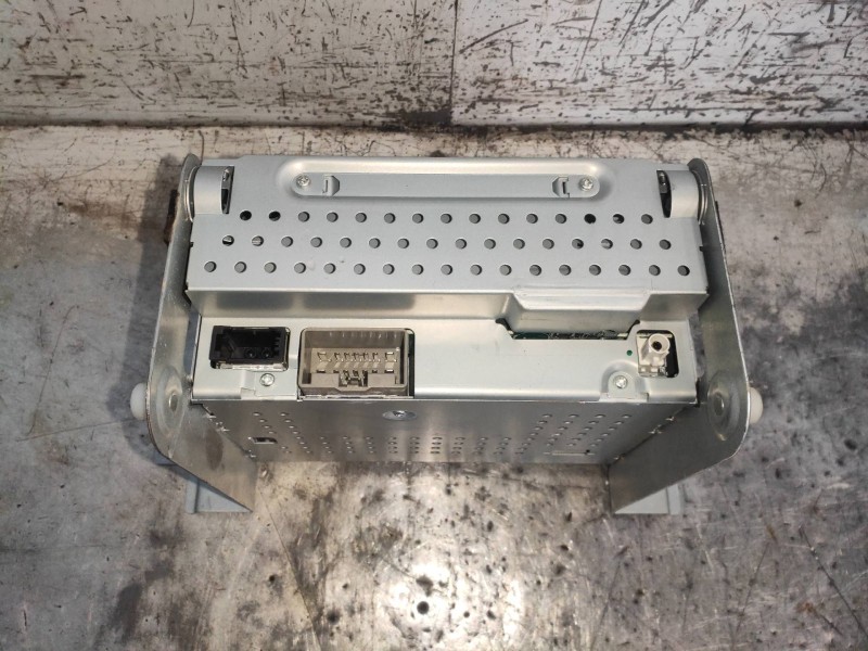 Recambio de sistema audio / radio cd para land rover freelander (lr2) td4 e referencia OEM IAM 7G9N18C815NB  