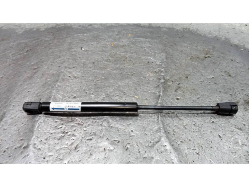 Recambio de amortiguadores maletero / porton para kia opirus básico referencia OEM IAM J9179U16949  