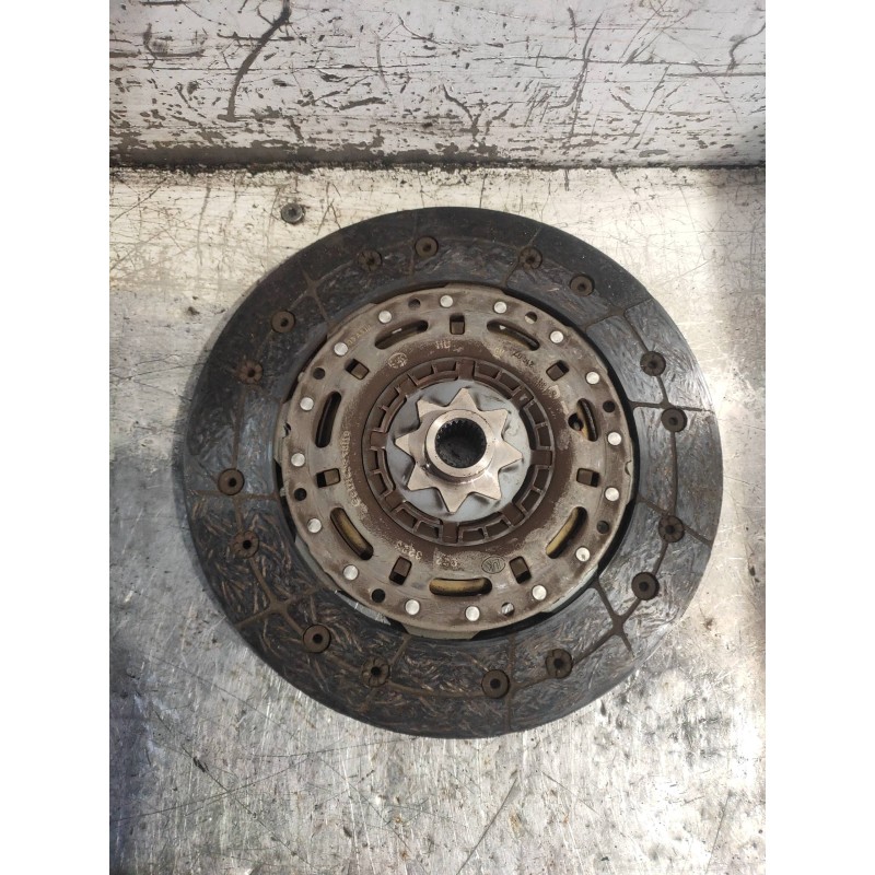 Recambio de kit embrague para opel corsa e color edition ecoflex referencia OEM IAM 55564199  