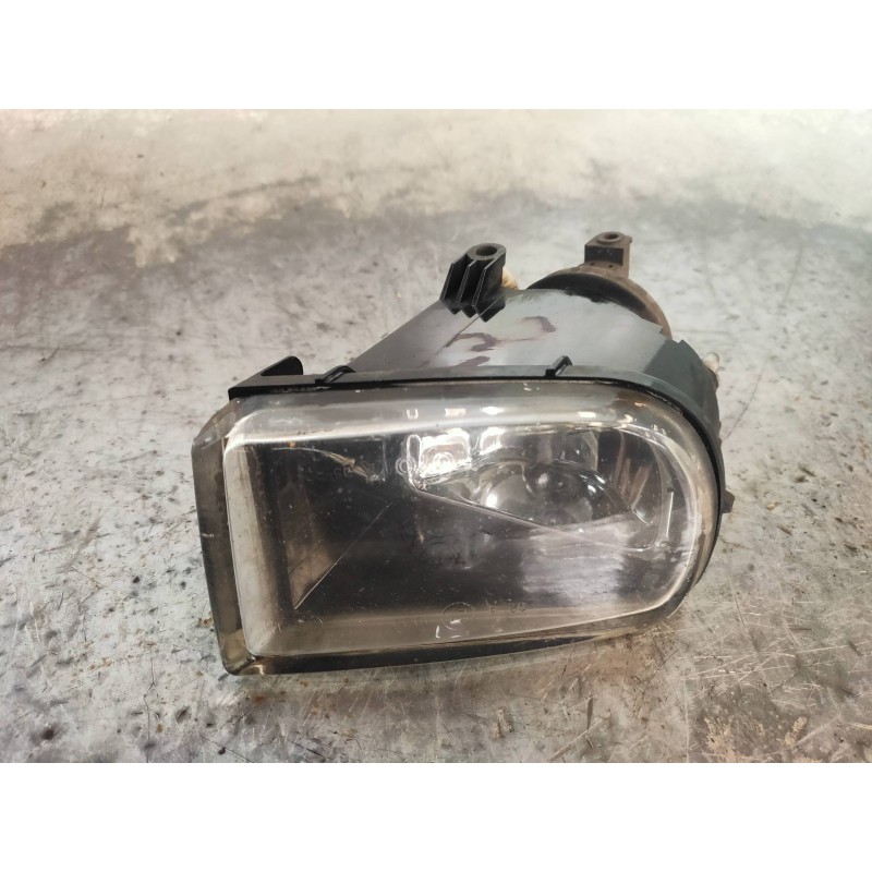 Recambio de faro antiniebla derecho para toyota avensis berlina (t 22) 1.6 tempus (4-ptas.) referencia OEM IAM 8121005050  