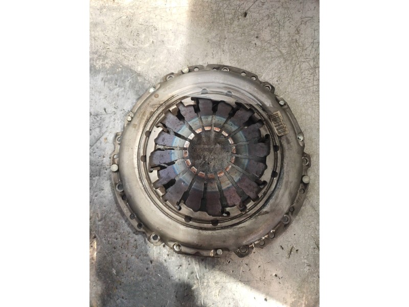 Recambio de kit embrague para opel corsa e color edition ecoflex referencia OEM IAM 55564199  