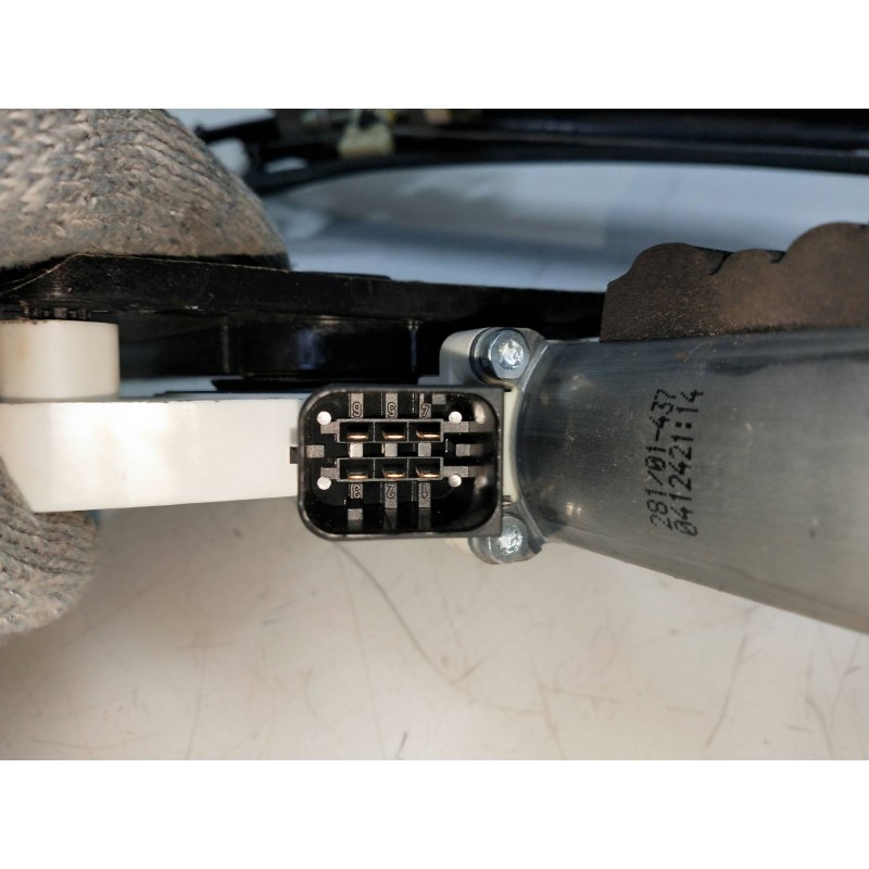 Recambio de elevalunas trasero derecho para mercedes clase cla (w117) shooting brake cla 220 d (117.903) referencia OEM IAM   5P