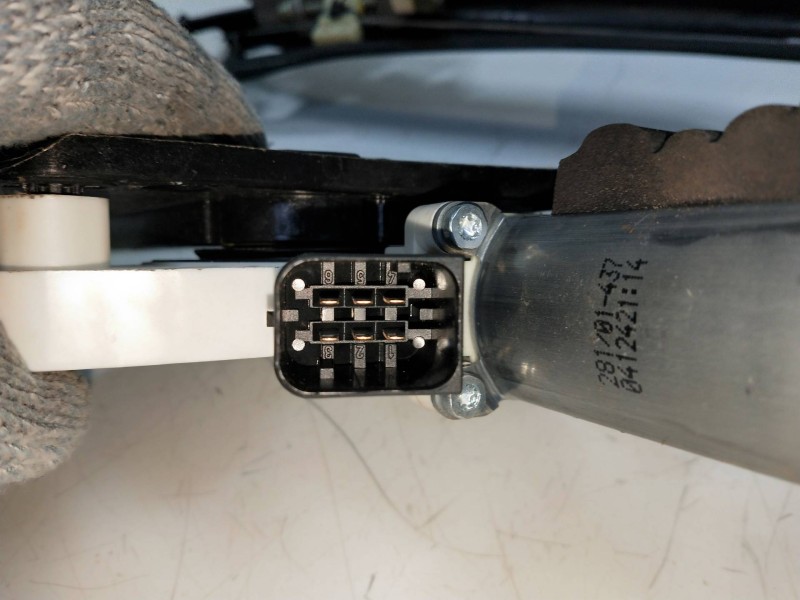 Recambio de elevalunas trasero derecho para mercedes clase cla (w117) shooting brake cla 220 d (117.903) referencia OEM IAM   5P