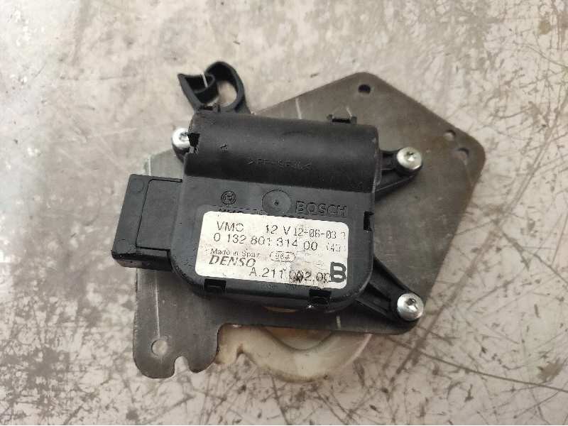 Recambio de motor apertura trampillas climatizador para lancia thesis (115) 3.0 v6 24v cae emblema referencia OEM IAM 0132801314
