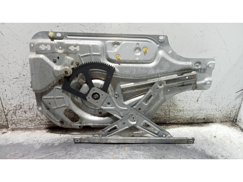 Recambio de elevalunas trasero derecho para kia opirus básico referencia OEM IAM 834803F010  