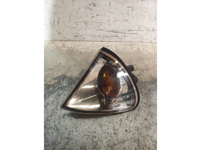 Recambio de piloto delantero izquierdo para toyota avensis berlina (t 22) 1.6 tempus (4-ptas.) referencia OEM IAM 8152005030  