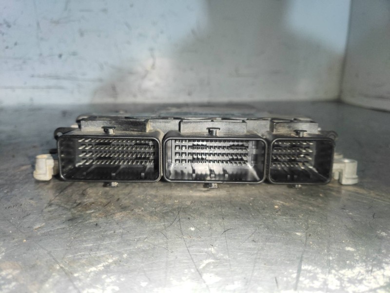 Recambio de centralita motor uce para renault clio iv limited referencia OEM IAM 0281032654 237106319R 237107476R