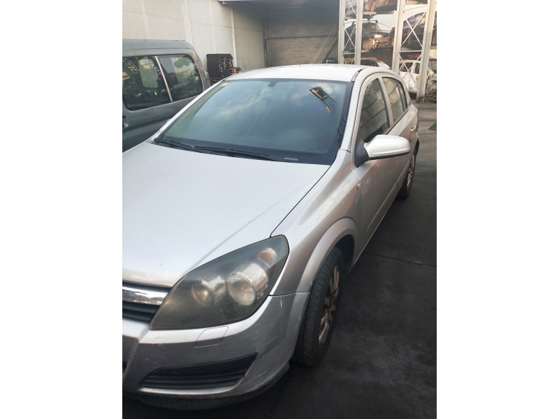 opel astra h berlina del año 2006