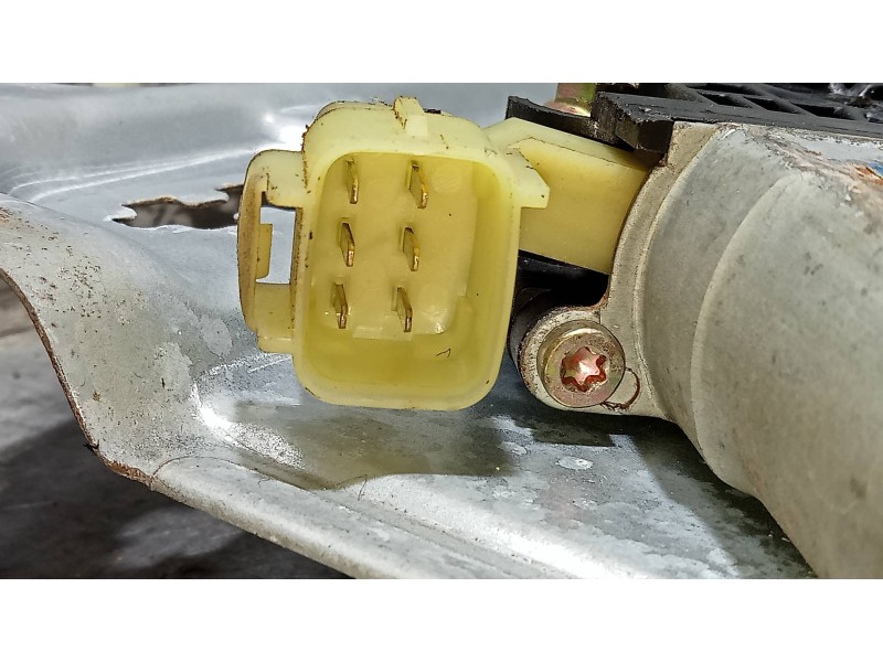 Recambio de elevalunas trasero izquierdo para kia opirus básico referencia OEM IAM 834703F010  