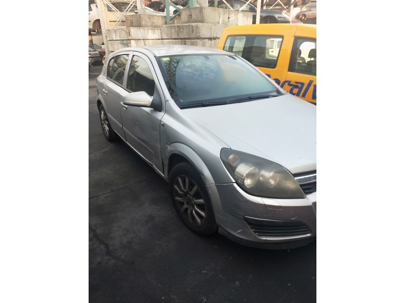 opel astra h berlina del año 2006