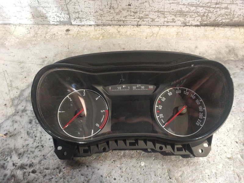 Recambio de cuadro instrumentos para opel corsa e color edition ecoflex referencia OEM IAM 13499777 367030224 