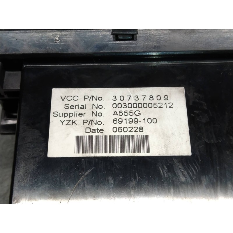 Recambio de sistema audio / radio cd para volvo v50 familiar 2.0 d kinetic referencia OEM IAM 30752889AD 1CD16F 30737809