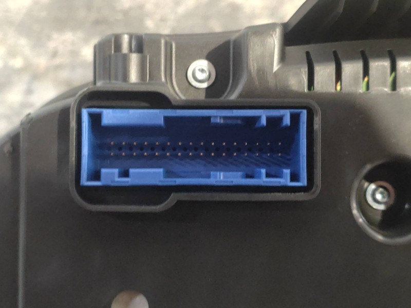 Recambio de cuadro instrumentos para opel corsa e color edition ecoflex referencia OEM IAM 13499777 367030224 