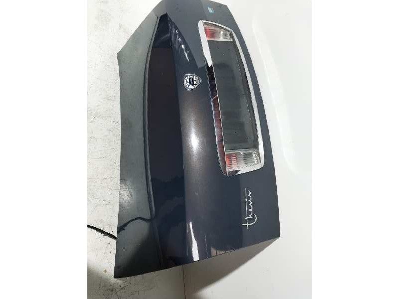 Recambio de tapa maletero para lancia thesis (115) 3.0 v6 24v cae emblema referencia OEM IAM   