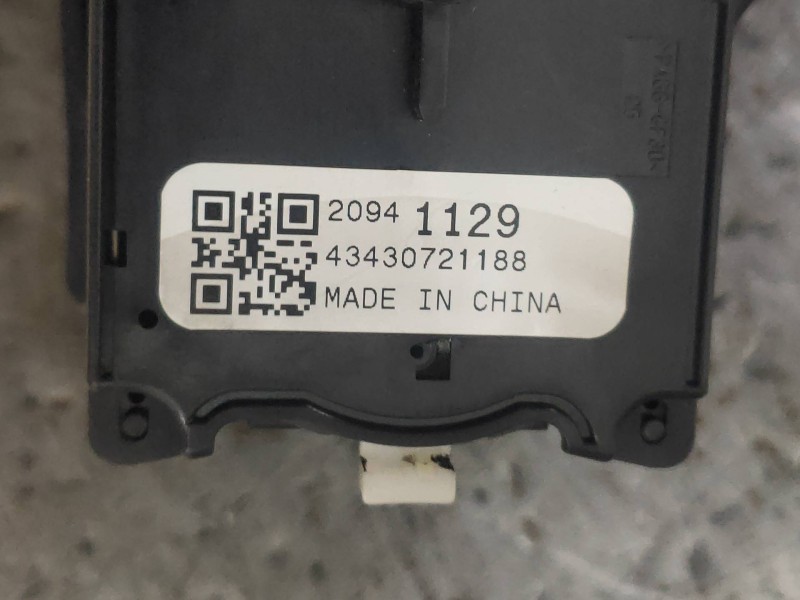 Recambio de mando luces para opel corsa e color edition ecoflex referencia OEM IAM 20941129  