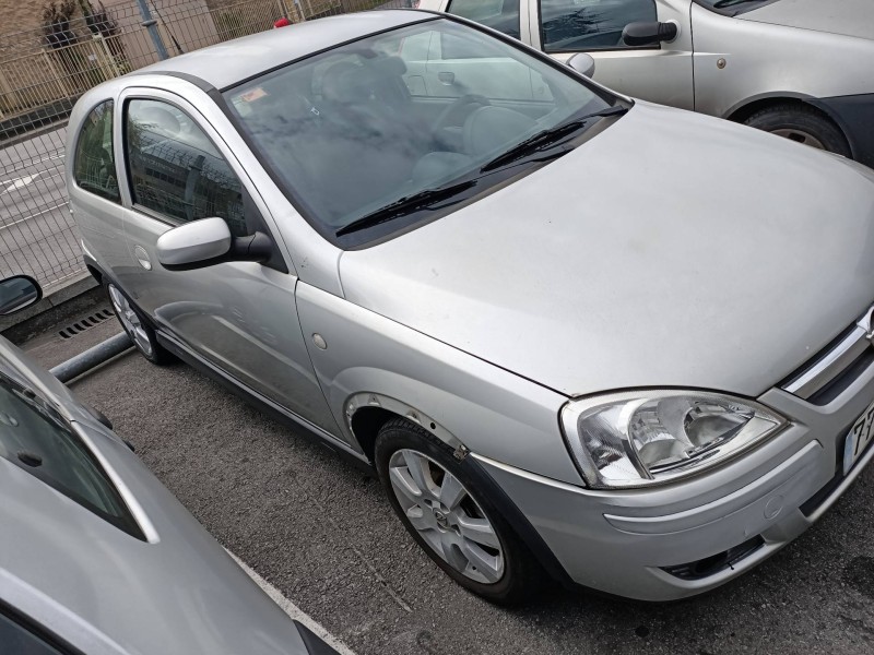 opel corsa c del año 2006