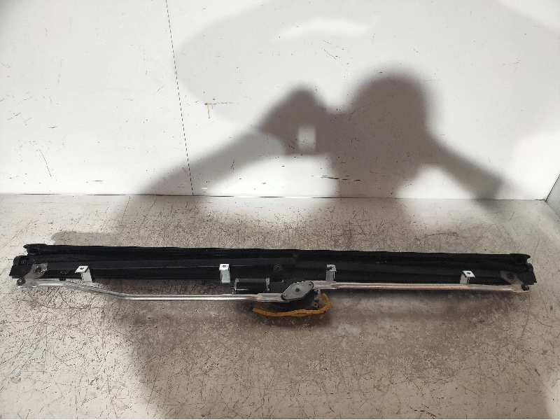 Recambio de bandeja trasera para lancia thesis (115) 3.0 v6 24v cae emblema referencia OEM IAM 0850000001  