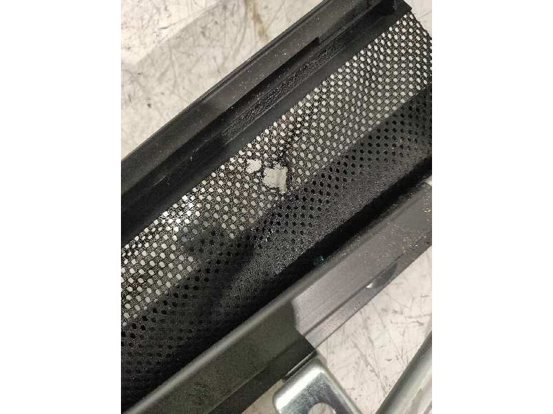 Recambio de bandeja trasera para lancia thesis (115) 3.0 v6 24v cae emblema referencia OEM IAM 0850000001  