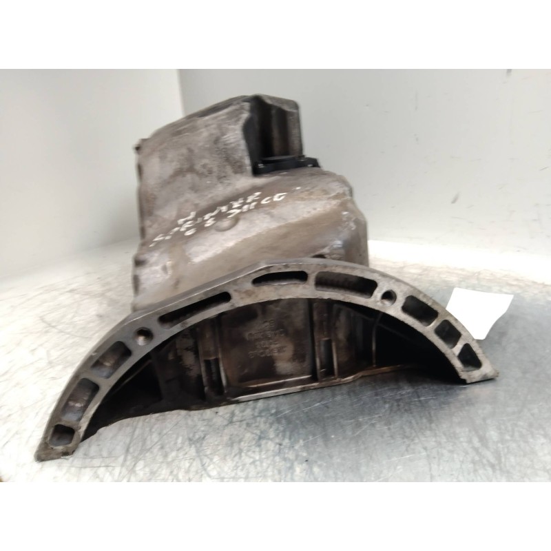 Recambio de carter para mercedes sprinterii caja cerrada (desde 01.06) 2.1 cdi cat referencia OEM IAM A6460142302  